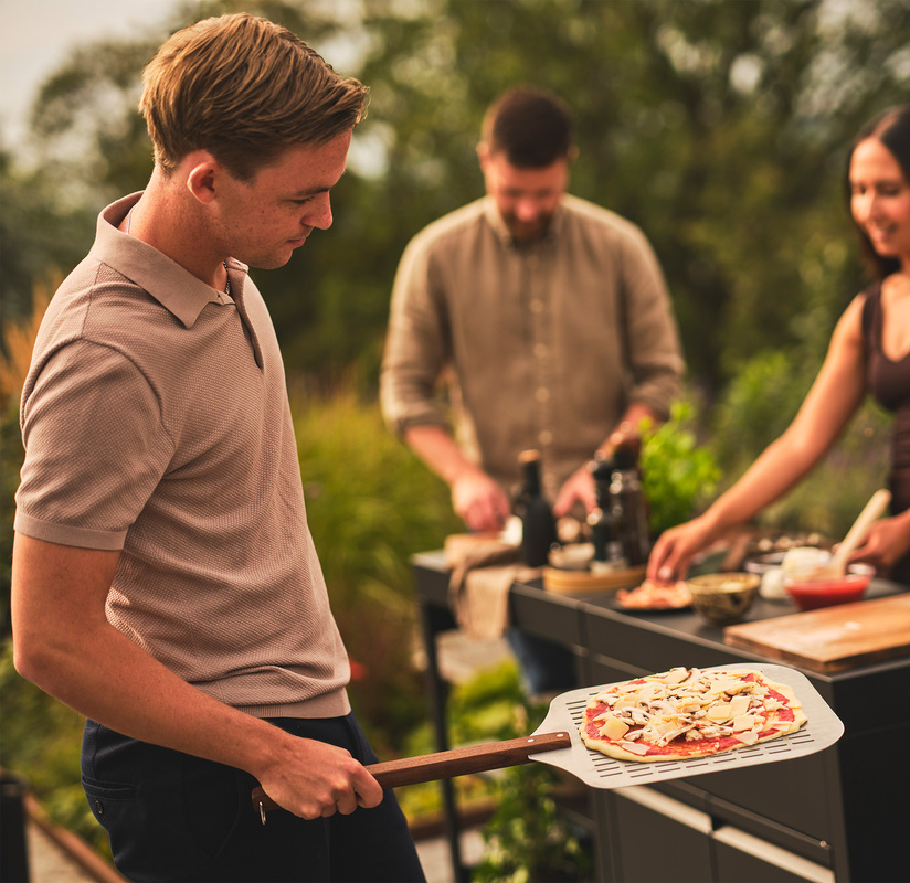 Pizza spatula perforated Aluminium/ash