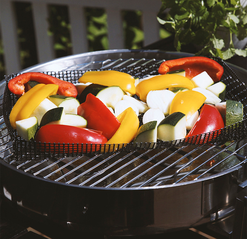 Grilling and smoking basket 20 x 32 cm